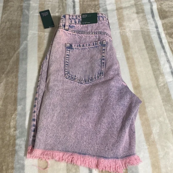 New - Picture 2 of 2